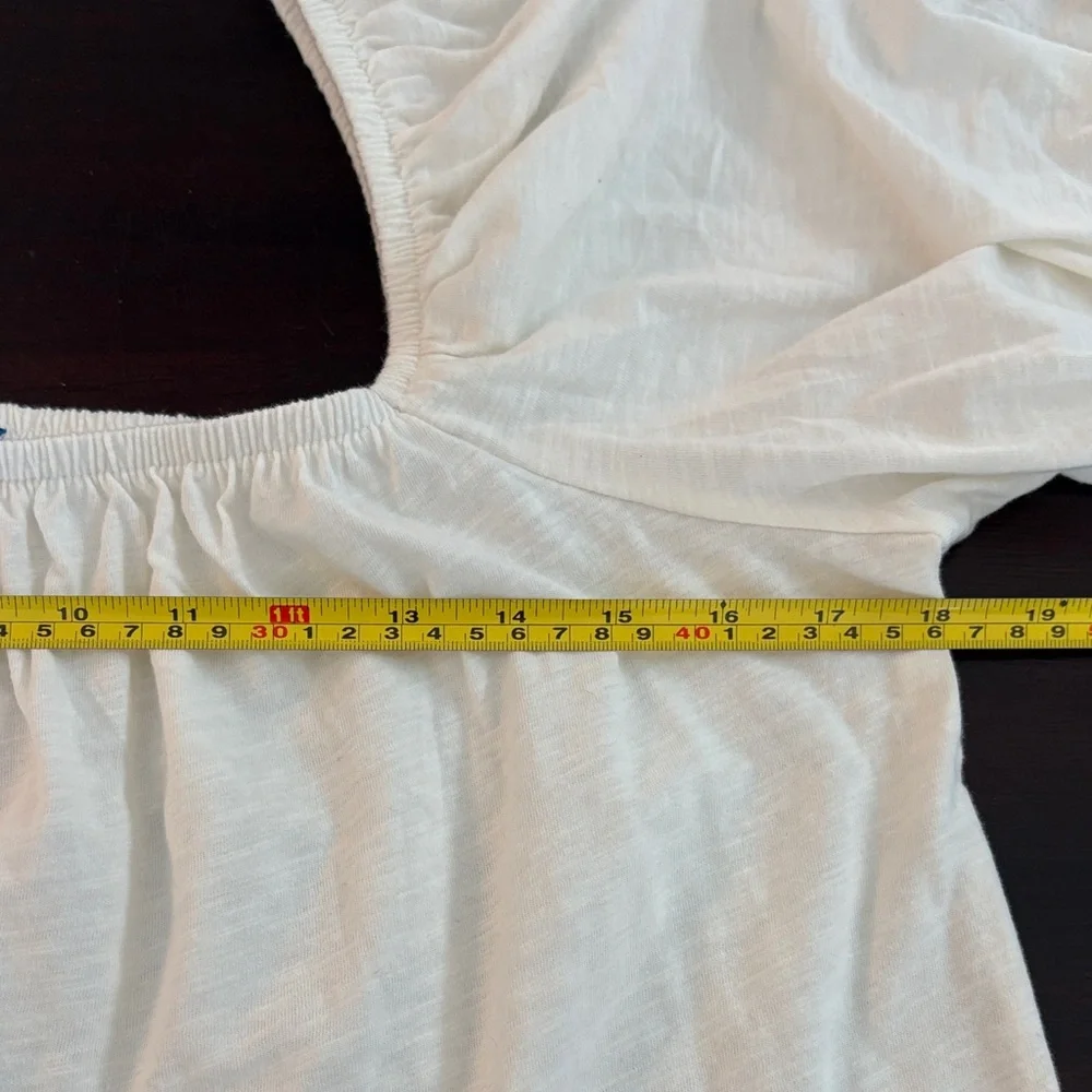 Old Navy Square-Neck White Puff Sleeve Blouse - Picture 3 of 6